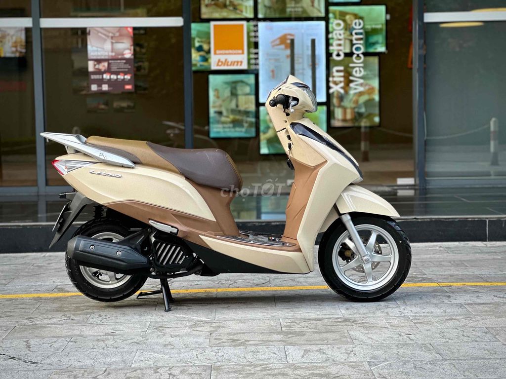 Lead125 Kem sang trọng xe dùng ít Đẹp lắm Lead 29E. Mua bán Xe máy tại Quận Ba Đình Hà Nội được đăng bởi Xe Máy Nam Thi hình 3