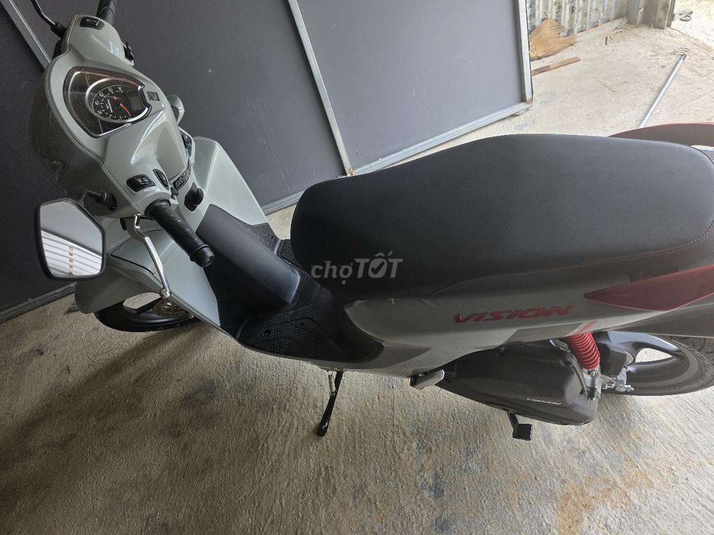 xe vison thể thao 2025 lướt 10km. Mua bán Xe máy tại Thành phố Đà Lạt Lâm Đồng được đăng bởi quốc tú hình 4