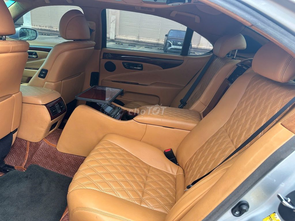 Lexus LS 20***9 km. Mua bán Ô tô tại Quận Tân Phú Tp Hồ Chí Minh được đăng bởi sin hình 16