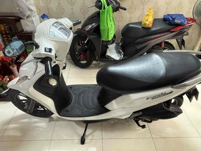Bán Xe Kymco Candy 50cc màu trắng. Mua bán Xe máy tại Quận 3 Tp Hồ Chí Minh được đăng bởi Trần Thị Phương