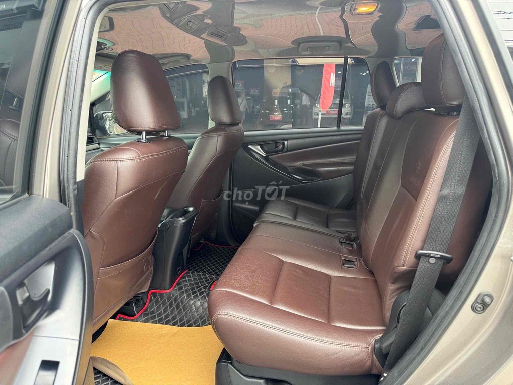 Cần bán Innova sàn 2018 - chất xe đẹp khách đi kỹ. Mua bán Ô tô tại Thành phố Thủ Đức Tp Hồ Chí Minh được đăng bởi Tấn Quang Toyota Đông Sài Gòn hình 10