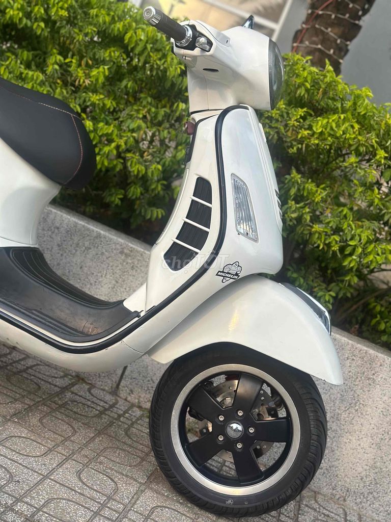 Piaggio Vespa GTS 125 3Vie 2014 Trắng. Mua bán Xe máy tại Thành phố Thủ Đức Tp Hồ Chí Minh được đăng bởi Xe Máy Sơn Thủ Đức hình 10