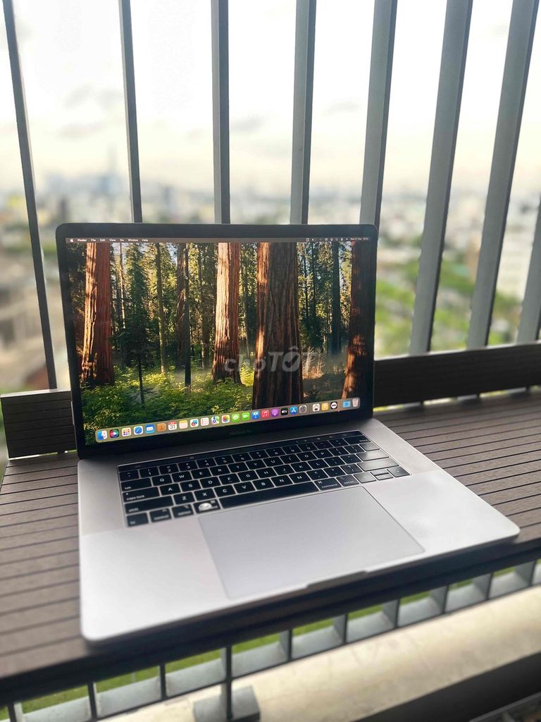 Macbook Pro 2019 | 15" | i7 | 16gb RAM | 256gb SSD. Mua bán Laptop tại Quận 7 Tp Hồ Chí Minh được đăng bởi Lim Lim hình 1