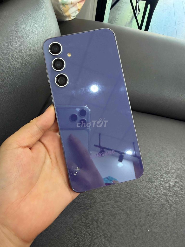 Samsung S23 FE 5G ram8/128GB Tím màn amoled. Mua bán Điện thoại tại Quận 8 Tp Hồ Chí Minh được đăng bởi Thanh Nhi hình 1