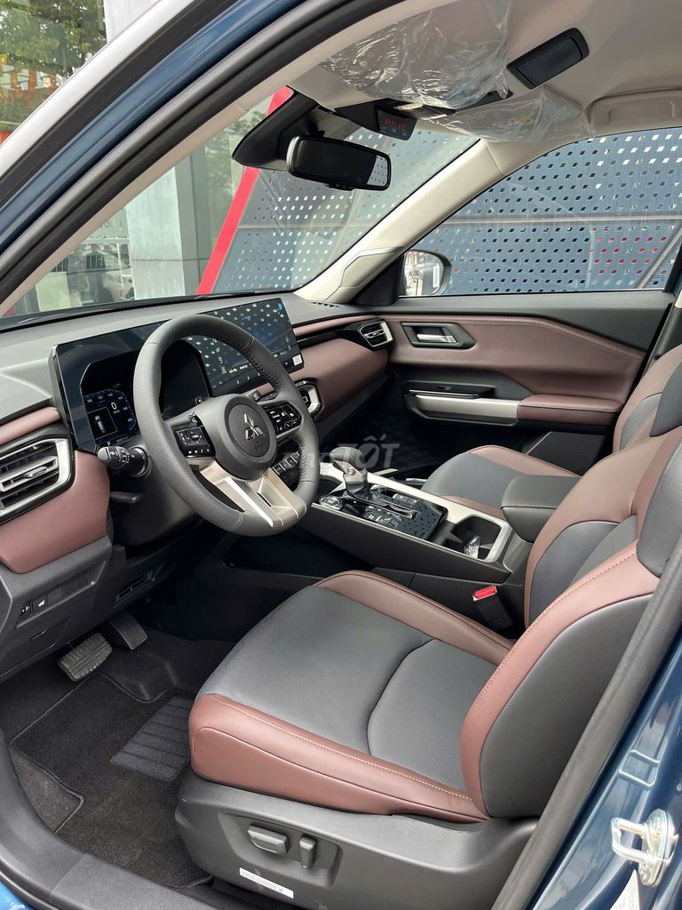 GIÁ HẤP DẪN TRẢ TRƯỚC 117 TRIỆU NHẬN XE MỚI NHẤT. Mua bán Ô tô tại Quận 1 Tp Hồ Chí Minh được đăng bởi Mitsubishi Trần Hưng Đạo hình 6