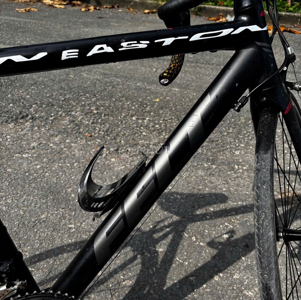 Thanh lý xe tay cong nhôm Felt F75 xuất xứ taiwan. Mua bán Xe đạp tại Huyện Nhà Bè Tp Hồ Chí Minh được đăng bởi Phan Hải Đăng hình 2