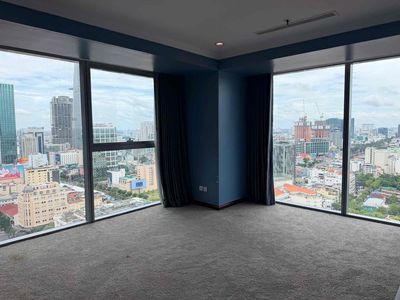 cho thuê Căn hộ Vincom tầng sâm vườn, 3PN, NTCB căn góc cực đẹp quận 1