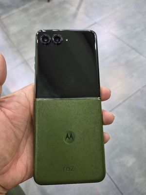 Motorola Razr 50 Ultra 12GB/256GB Xanh 98%