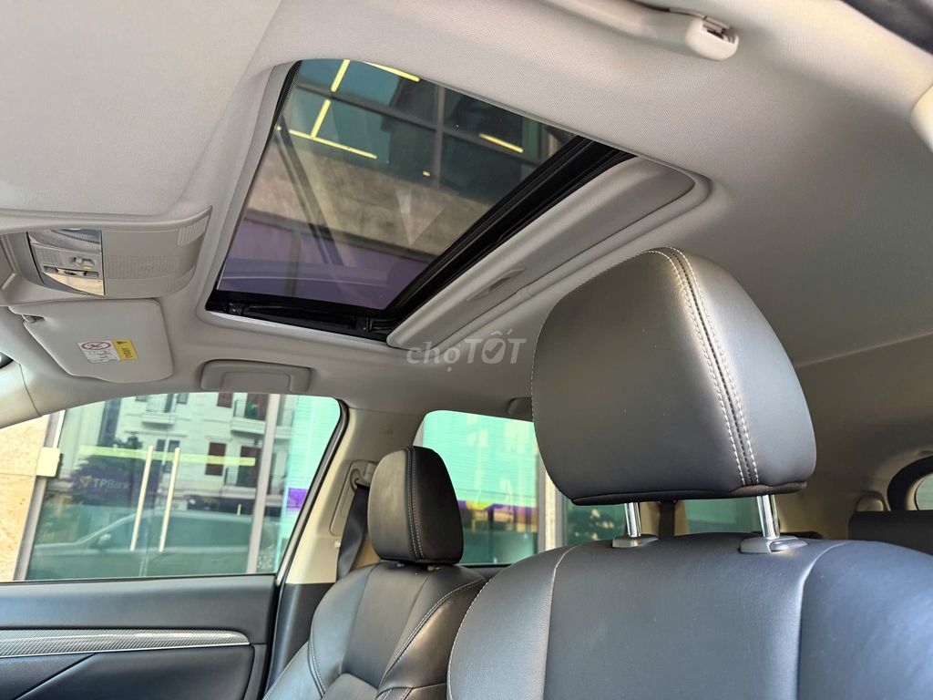 Mitsubishi Outlander Premium 2.0 CVT 2021. Mua bán Ô tô tại Quận Long Biên Hà Nội được đăng bởi PHÚC LÂM  AUTO hình 13