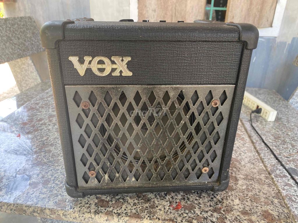 Loa guitar VOX DA5 Đen Đã sử dụng. Mua bán Nhạc cụ tại Thị xã Sông Cầu Phú Yên được đăng bởi Nguyên Guitar Vlog hình 1