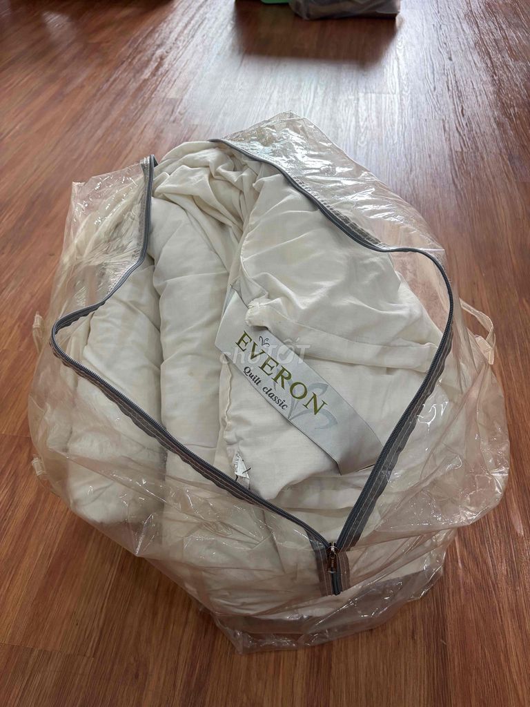 Chăn Everon Bông Đôi. Mua bán Giường, chăn ga gối nệm tại Quận Thanh Xuân Hà Nội được đăng bởi Hà Ngọc Lê hình 1