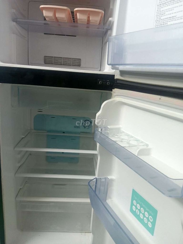 Tủ lạnh Toshiba 150L (đen). Mua bán Tủ lạnh tại Quận 8 Tp Hồ Chí Minh được đăng bởi NGOC MINH VO hình 1
