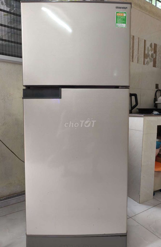 Tủ lạnh Sharp SJ-175E-MSS 165 Lít. Mua bán Tủ lạnh tại Huyện Gia Lâm Hà Nội được đăng bởi Tuấn hình 1