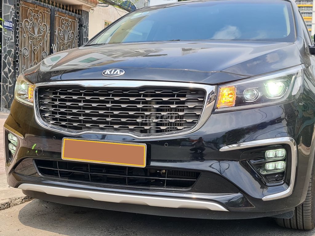 Kia Sedona Platinum D 2019 Đen 83000 km. Mua bán Ô tô tại Quận Gò Vấp Tp Hồ Chí Minh được đăng bởi Quang hình 11