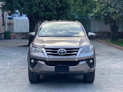 Toyota Fortuner 2019 Số sàn Máy dầu Nâu