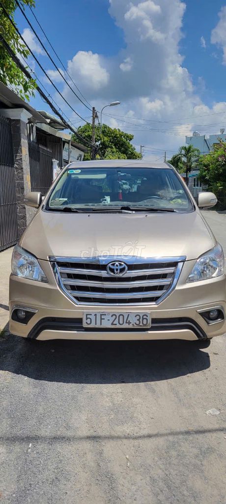 Toyota Innova 2015 - 120000 km