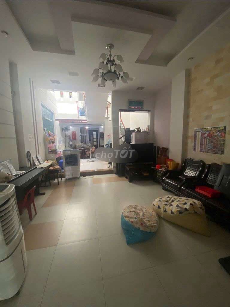 Аренда · 4 комн. · 105 м² · Quận Hải Châu, ул. Đường Lương Nhữ Hộc