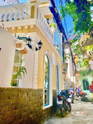 nhà bán đường Phạm Văn Đồng Phường 3 Gò Vấp, ngay Công Viên Gia Định. Mua bán nhà ở tại Quận Gò Vấp Tp Hồ Chí Minh được đăng bởi Nguyễn Hữu Việt