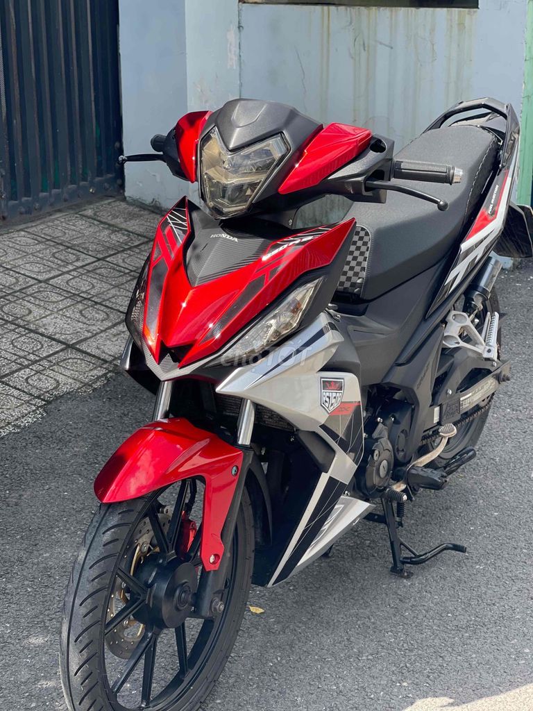 Honda Winner красный, черный, серебристый, механика