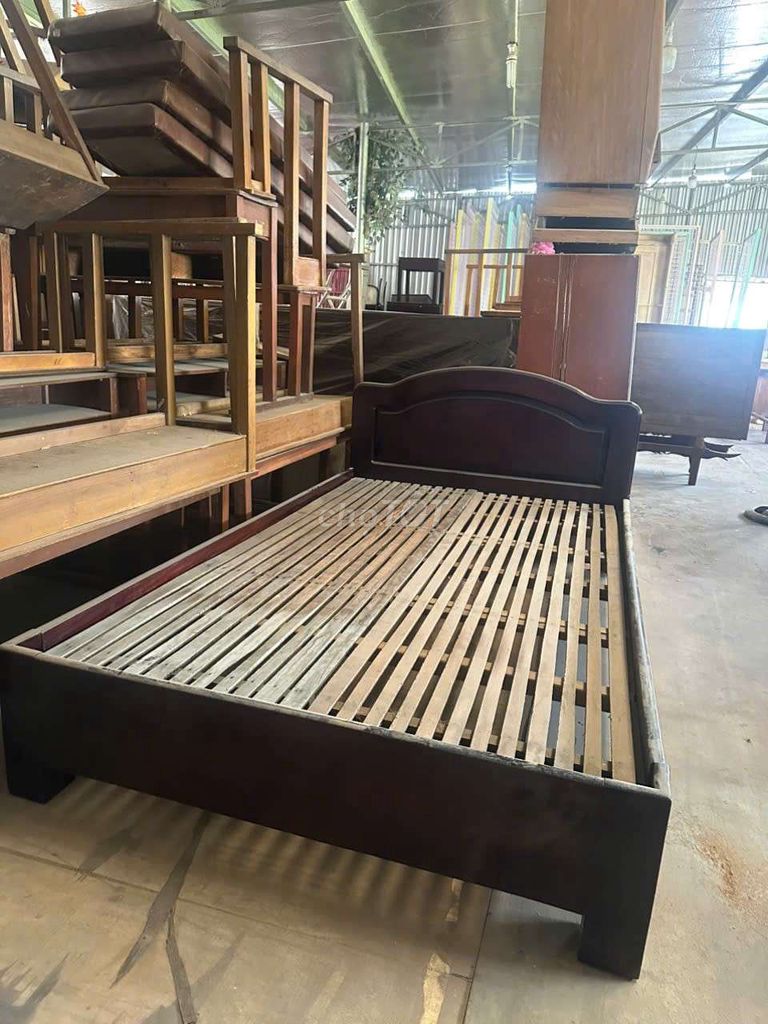 Giường Gỗ Nâu 1.2m x 2m. Mua bán Giường, chăn ga gối nệm tại Thành phố Nha Trang Khánh Hòa được đăng bởi Kim hồng hình 1