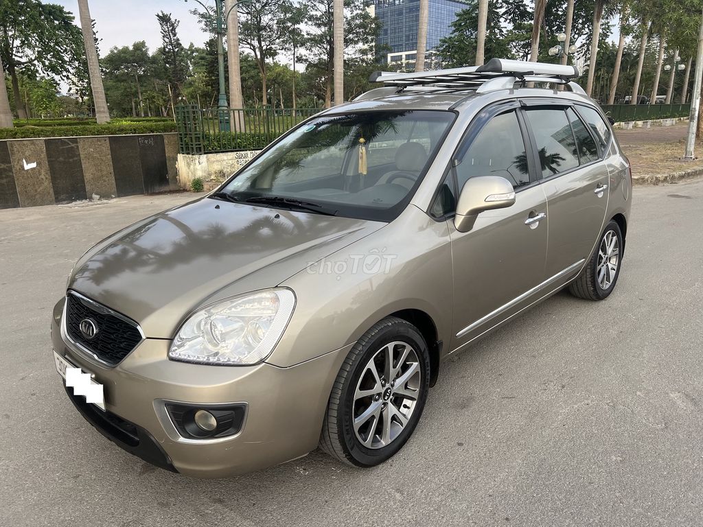 Kia Carens 2014 S 2.0 MT - 120000 km