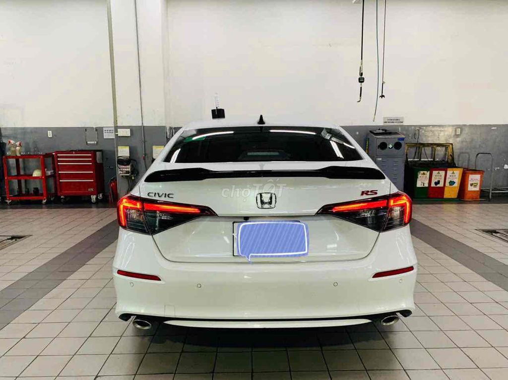 Honda Civic RS 2024 - 10.000km Siêu Đẹp Hãng Bán. Mua bán Ô tô tại Quận 7 Tp Hồ Chí Minh được đăng bởi Honda Ôtô SG Quận 7 hình 6