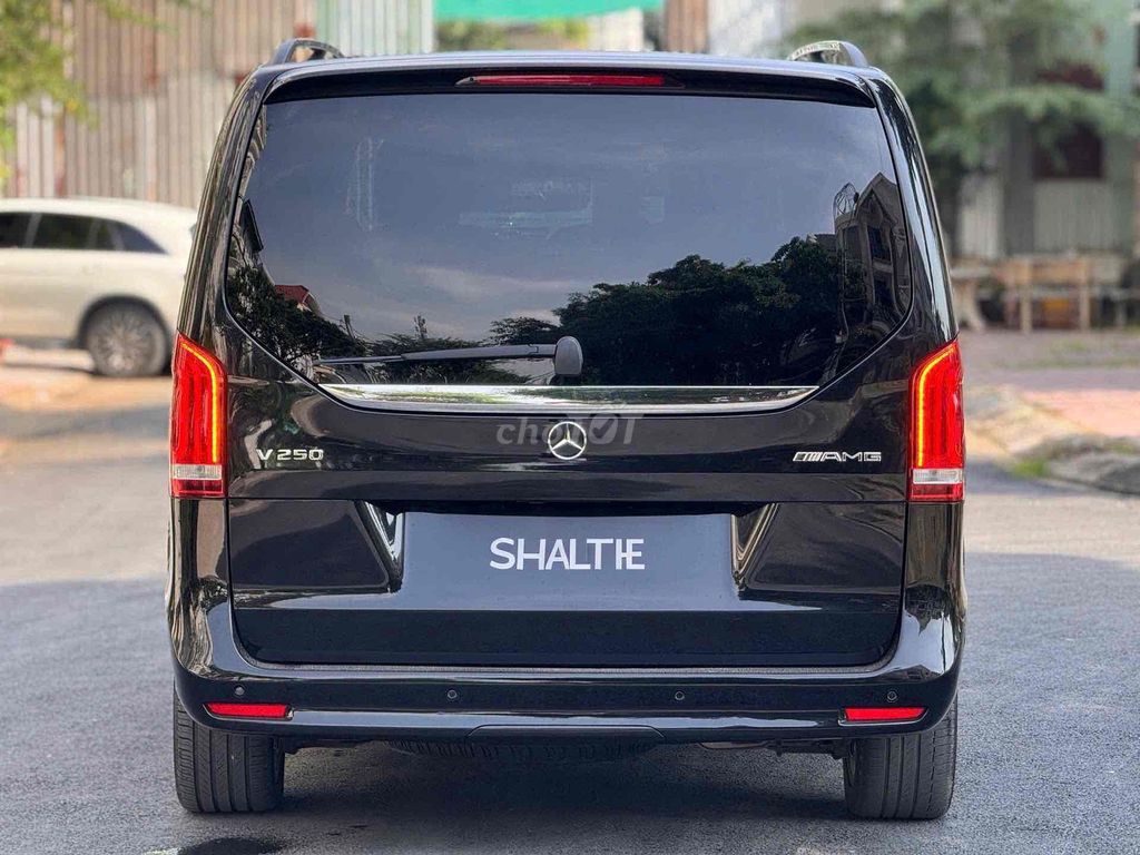 Mercedes Benz V250AMG Model 2023 - Bank 90%. Mua bán Ô tô tại Quận 7 Tp Hồ Chí Minh được đăng bởi PHÁT ĐẠT LUXURY CAR hình 5