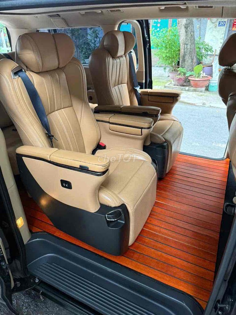 Hyundai Starex tự động nhập hàn Quốc vip limosin.. Mua bán Ô tô tại Quận Tân Phú Tp Hồ Chí Minh được đăng bởi chú năm phát  hình 5