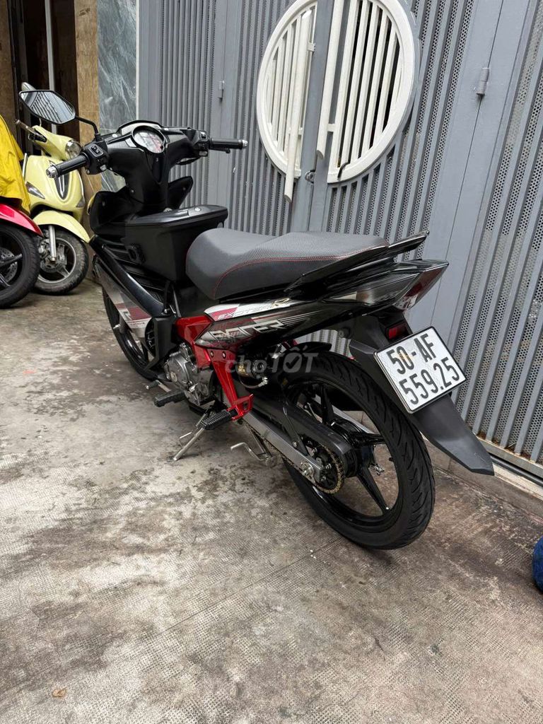Возбудитель Yamaha, черный, красный 1S9A в домашних условиях