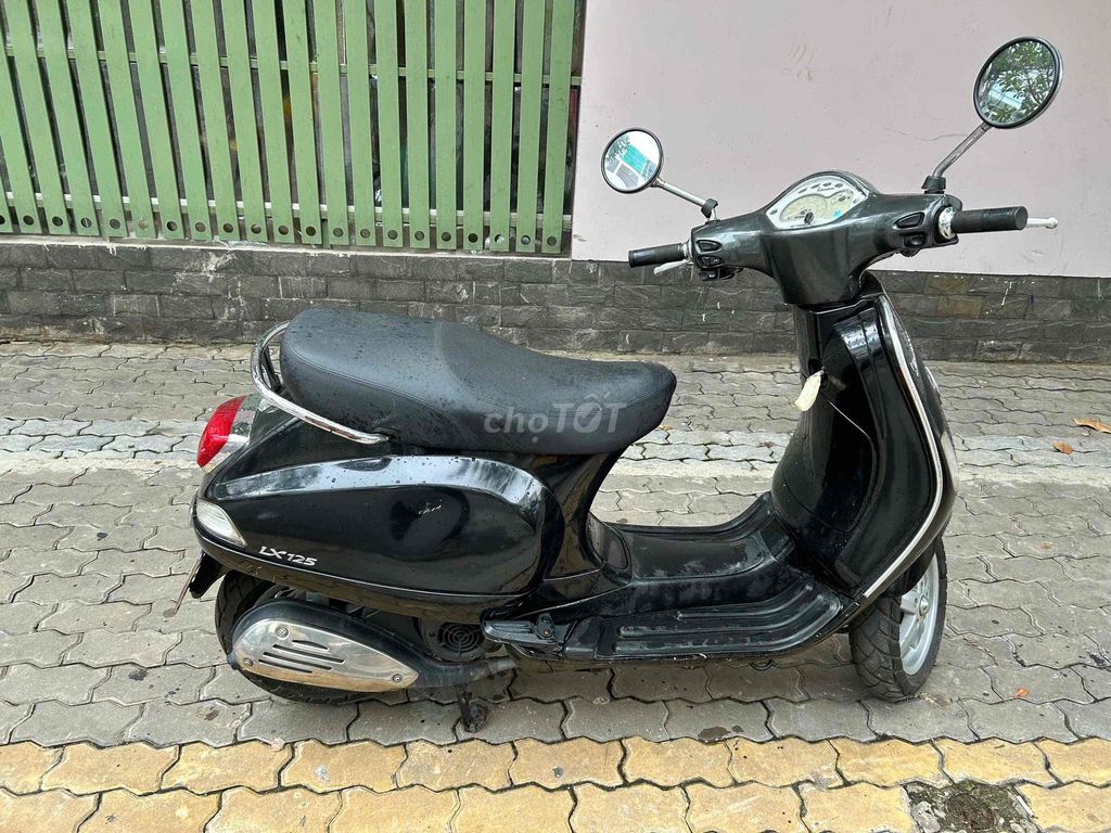 Cầm đồ bán thanh lý : chiếc tay ga Piaggo Vecpas .. Mua bán Xe máy tại Quận 7 Tp Hồ Chí Minh được đăng bởi Mạnh Hùng hình 3