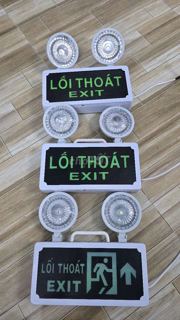 Đèn thoát hiểm EXIT. Mua bán Đèn tại Thành phố Dĩ An Bình Dương được đăng bởi Mộc Trà hình 1