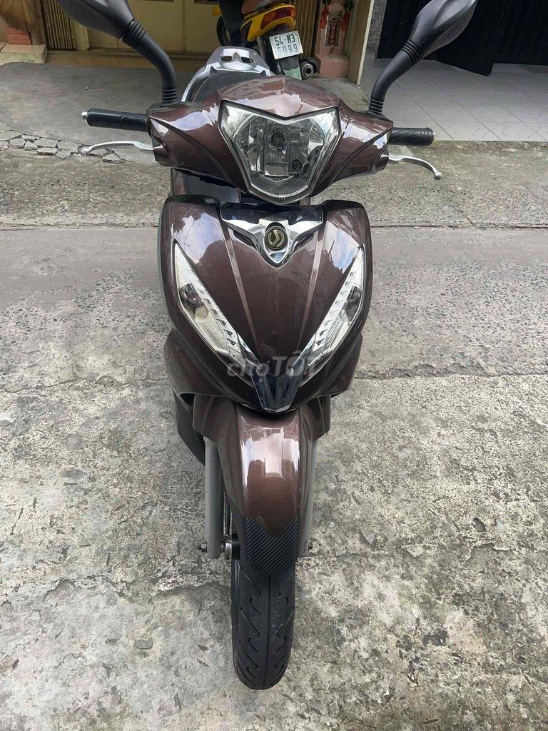 Sym Shark 125 nâu đen bstp gtdd. Mua bán Xe máy tại Quận 11 Tp Hồ Chí Minh được đăng bởi NGUYỄN TRÂN hình 3