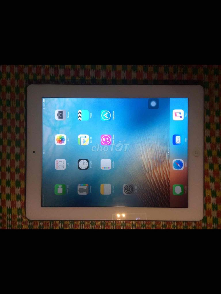 ipad 4 4G Wifi bán 300k máy đẹp loa to rõ màn 2K. Mua bán Máy tính bảng tại Quận Bắc Từ Liêm Hà Nội được đăng bởi Hoang Tu hình 1