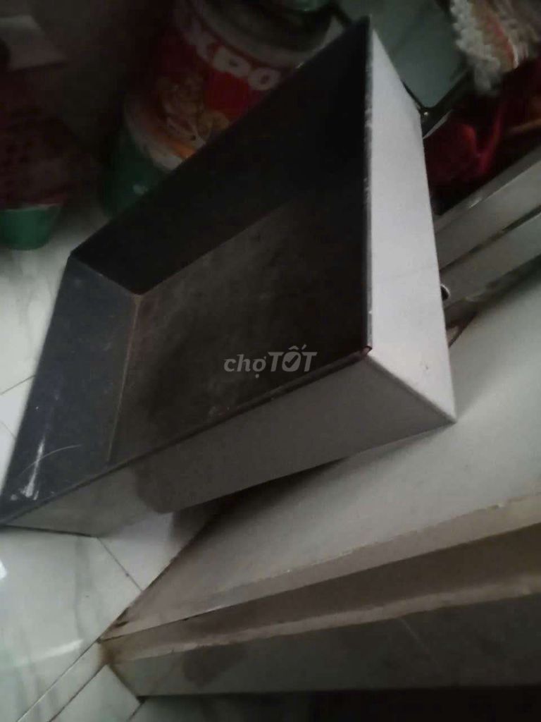 Mâm chuồng gà bằng tôn mình cần thanh lý gấp. Mua bán Phụ kiện, Thức ăn, Dịch vụ tại Huyện Nhà Bè Tp Hồ Chí Minh được đăng bởi Nguyễn Ngọc Thuận  hình 1