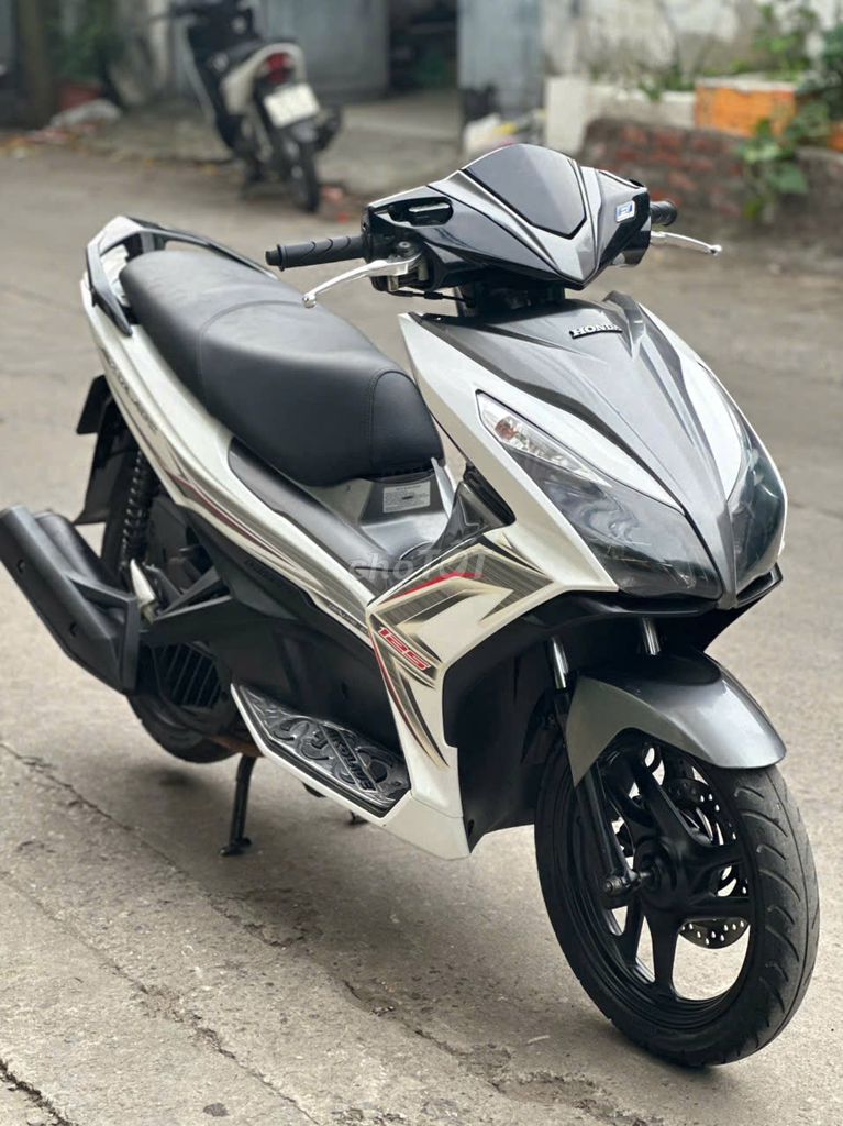 Bán chiếc Ab đời 2015 mua mới từ đầu. Mua bán Xe máy tại Quận Nam Từ Liêm Hà Nội được đăng bởi E Hằng hình 3