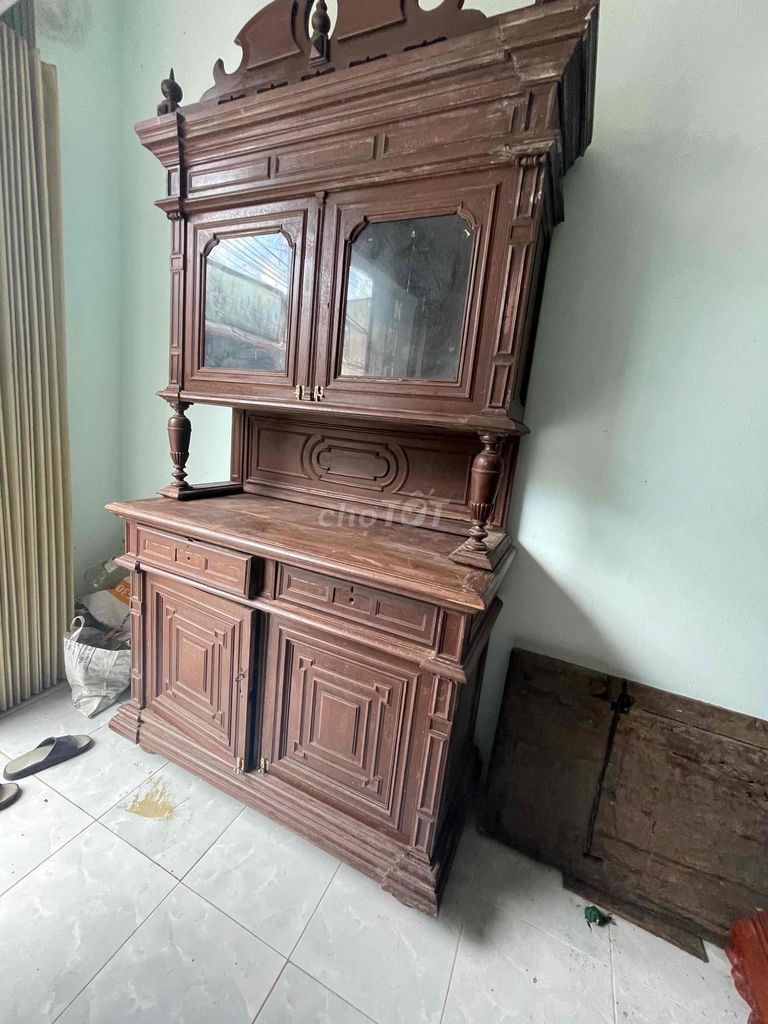 tủ cổ hơn 100 năm của phâp. Mua bán Tủ, kệ gia đình tại Thành phố Sa Đéc Đồng Tháp được đăng bởi Tuấn cầm Đồ hình 1