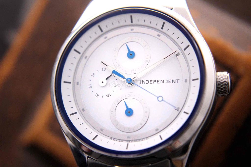 Đồng hồ Citizen Independent Multi-Calendar Solar