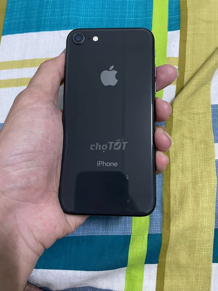 Apple iPhone 8 64GB Đen 95%. Mua bán Điện thoại tại Thành phố Thủ Dầu Một Bình Dương được đăng bởi Hội Đồ Điện Tử hình 1