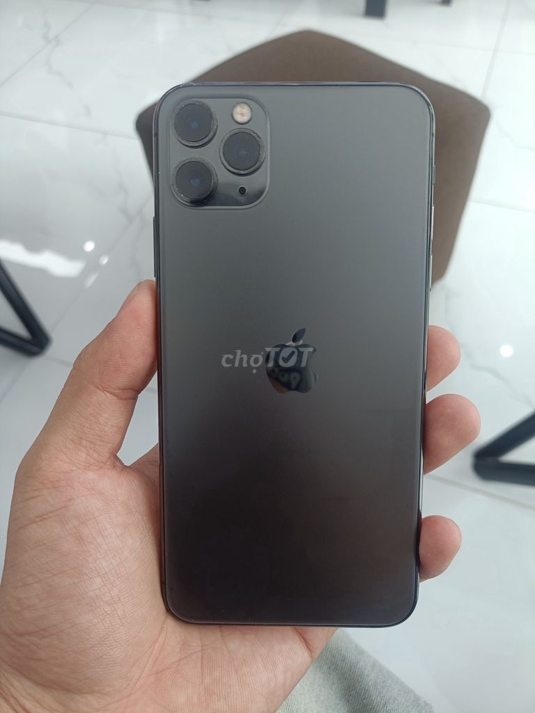 Apple iPhone 11 Pro Max Xám Like New. Mua bán Điện thoại tại Quận Ngũ Hành Sơn Đà Nẵng được đăng bởi Lê Văn Hiếu hình 1