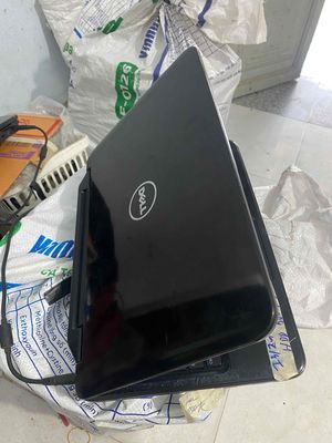 Laptop Dell I3/ ram 4g hdd-500gb