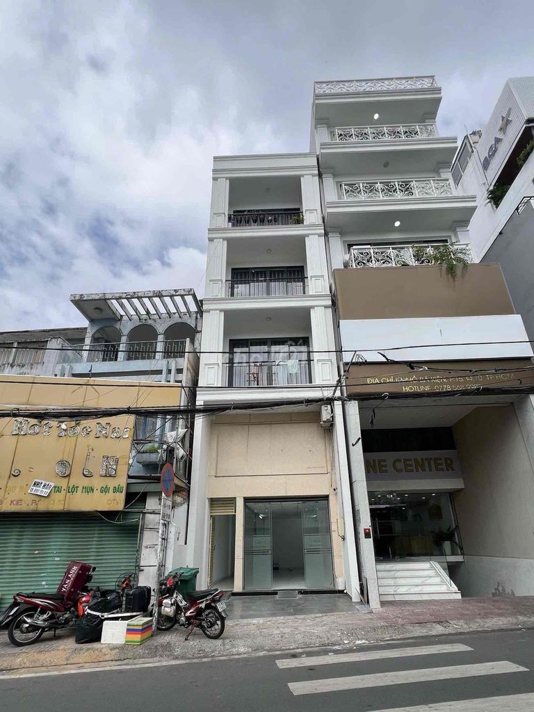 MBKD CHO THUÊ Ở HỒ BÁ KIỆN Q10 - KHU VỰC ĐÔNG ĐÚC - GIÁ CẢ HỢP LÍ