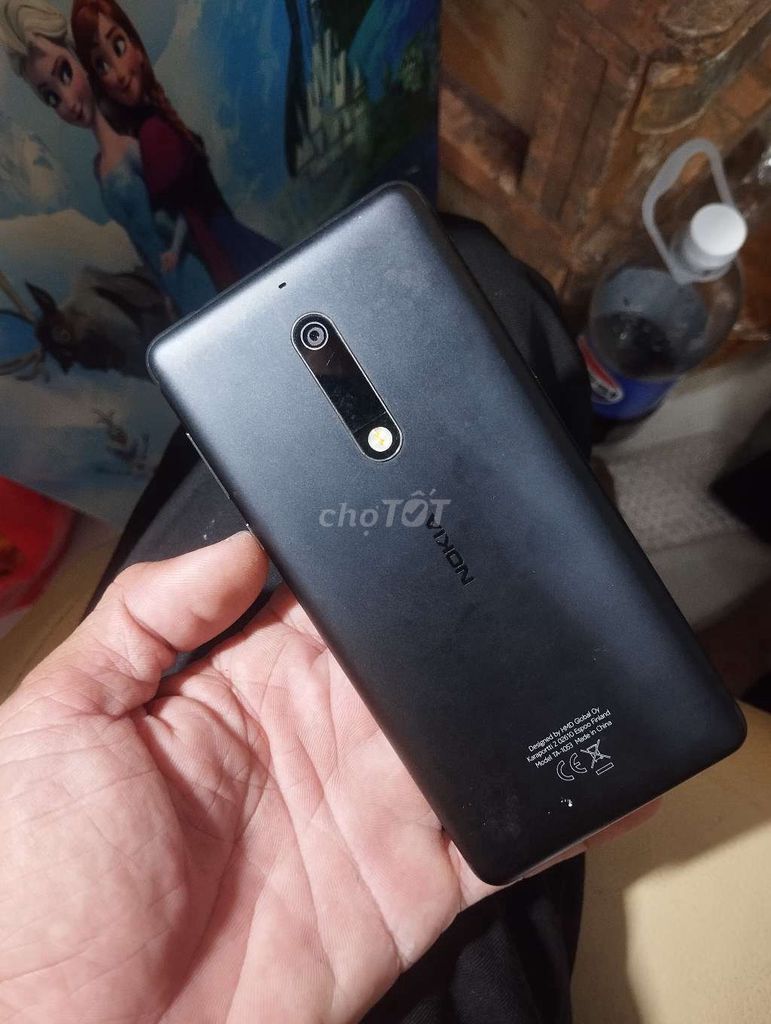 Xac Nokia 5 sac em ru ngoài hình dep xuất sắc luon