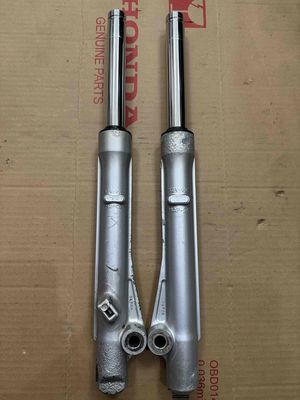 Phuộc trước thắng đùm xe Wave 100cc. Mua bán Phụ tùng xe tại Quận 6 Tp Hồ Chí Minh được đăng bởi Trinh Trinh