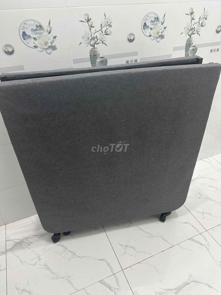 Giường gấp gọn Xám Vải Rất mới. Mua bán Giường, chăn ga gối nệm tại Thị xã Bến Cát Bình Dương được đăng bởi Quốc Anh hình 1
