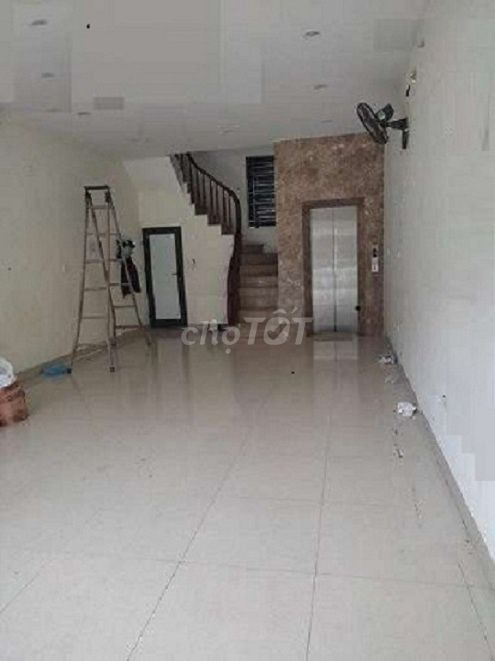 Nhà phố Nguyễn Khang, Dt 60m2 x 7 tầng xây thông có Thang Máy