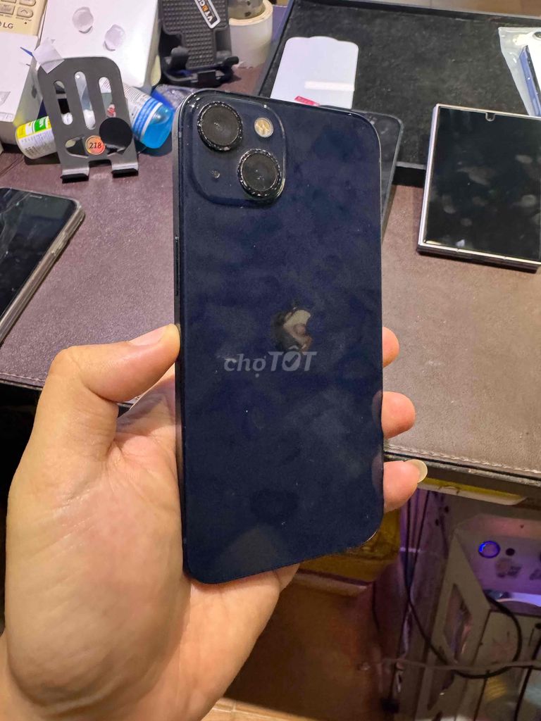 iphone 13 128GB Đen Nguyên zin áp chưa mở. Mua bán Điện thoại tại Thành phố Thủ Đức Tp Hồ Chí Minh được đăng bởi Minh Sang Store Góp Bao Nợ Xấu hình 1