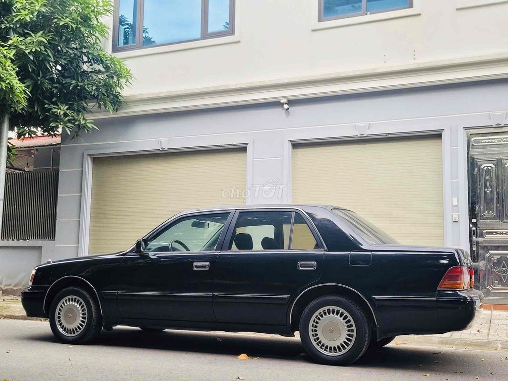 Toyota Crown 1995 - 100000 km. Mua bán Ô tô tại Quận Tây Hồ Hà Nội được đăng bởi Mr Tâm hình 2