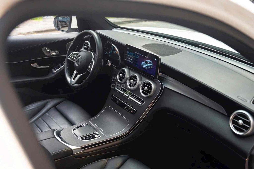 Mercedes Benz GLC 2021 300 4MATIC - 80000 km. Mua bán Ô tô tại Quận 10 Tp Hồ Chí Minh được đăng bởi Thái LA Auto hình 7