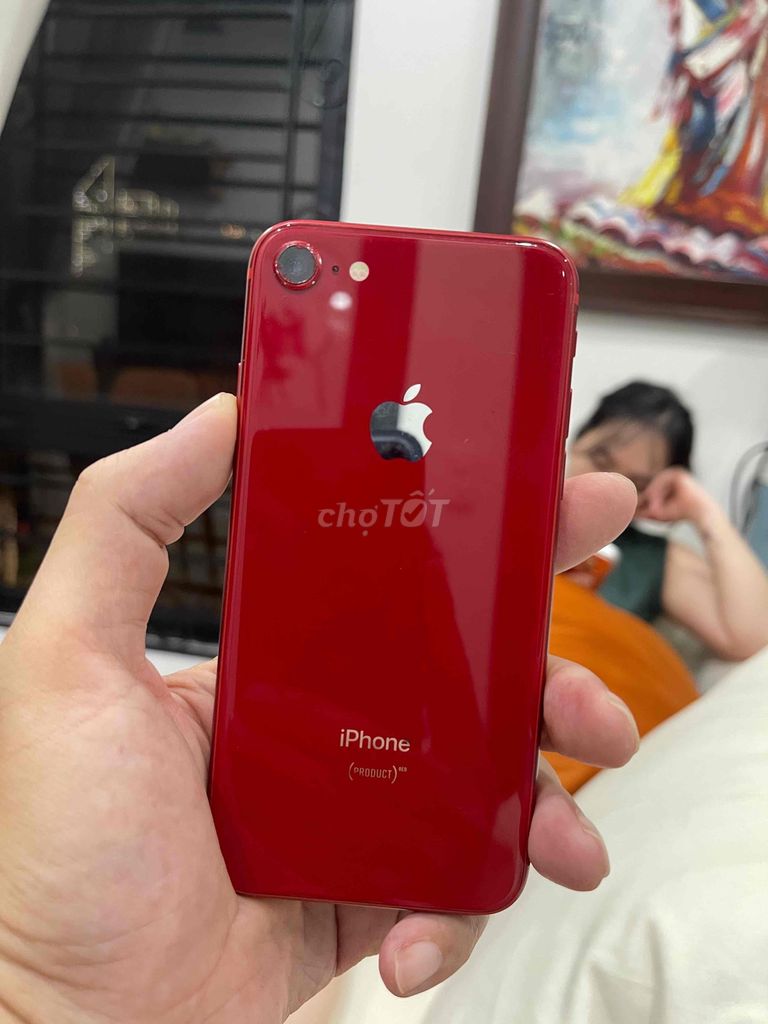 iPhone 8 Đỏ. Mua bán Điện thoại tại Quận Hà Đông Hà Nội được đăng bởi ĐỘC HÀNH TV Việt Nam hình 1