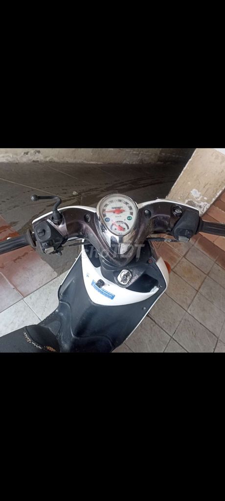 Yamaha Mio classico thái zin còn tin là còn xe. Mua bán Xe máy tại Quận 10 Tp Hồ Chí Minh được đăng bởi văn phúc  hình 4